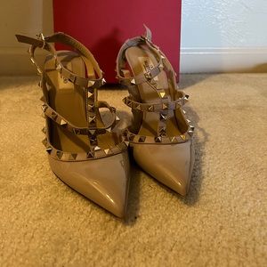 Valentino rockstud size 41 beige leather - worn once